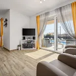 Ferienhaus Awesome In